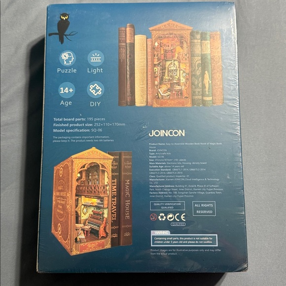 Magic Book House DIY Wooden Book Nook - Picture 3 of 3